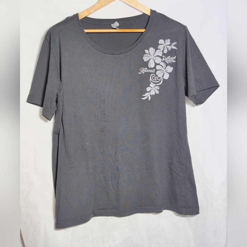 Sun International Hawaii Embroidered XL Rhinestone Women's Top
